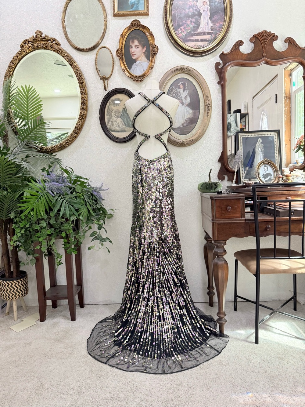 Sequin Beaded Evening Gown in Iridescent Pink-Black - Unbranded - Picture 8 of 13